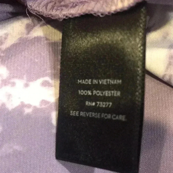 Simply Vera Vera Wang Purple & White Abstract Floral Button Front Pleated Top-S - Picture 8 of 8